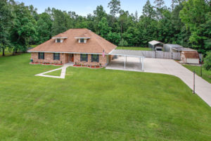 400 Magnolia Lane
