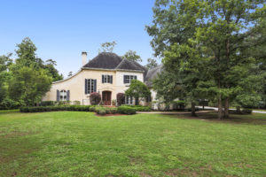 1 Country Club Ln Bogalusa, LA 70427